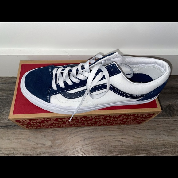 Vans - Picture 1 of 2